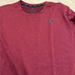 Nike Men's Short Sleeve Tee in Red